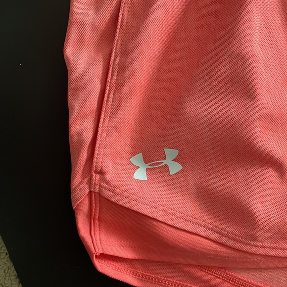 Under Armour shorts - Picture 2 of 5